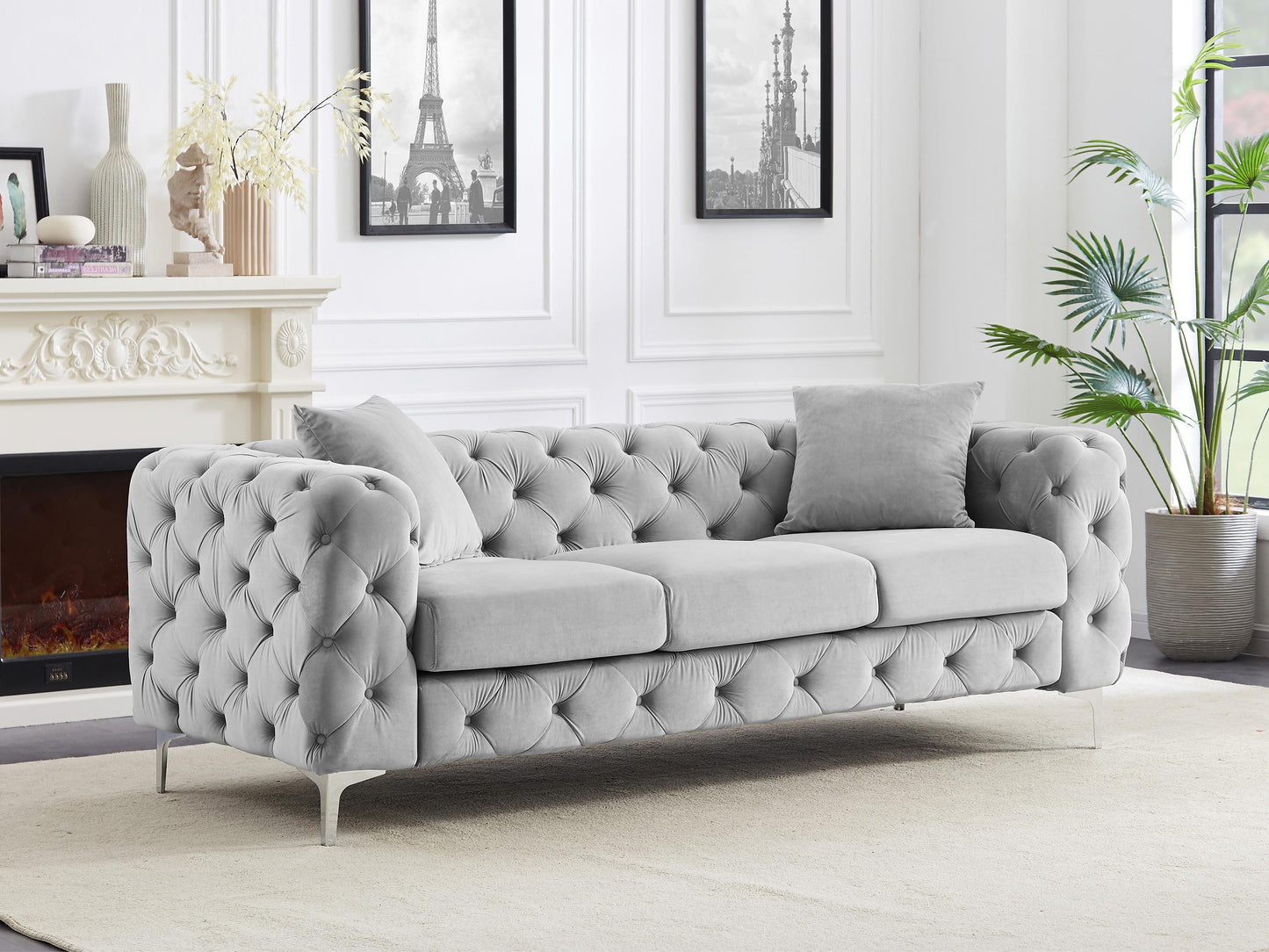 Canapé 3 places chesterfield en velours gris clair EDWINA