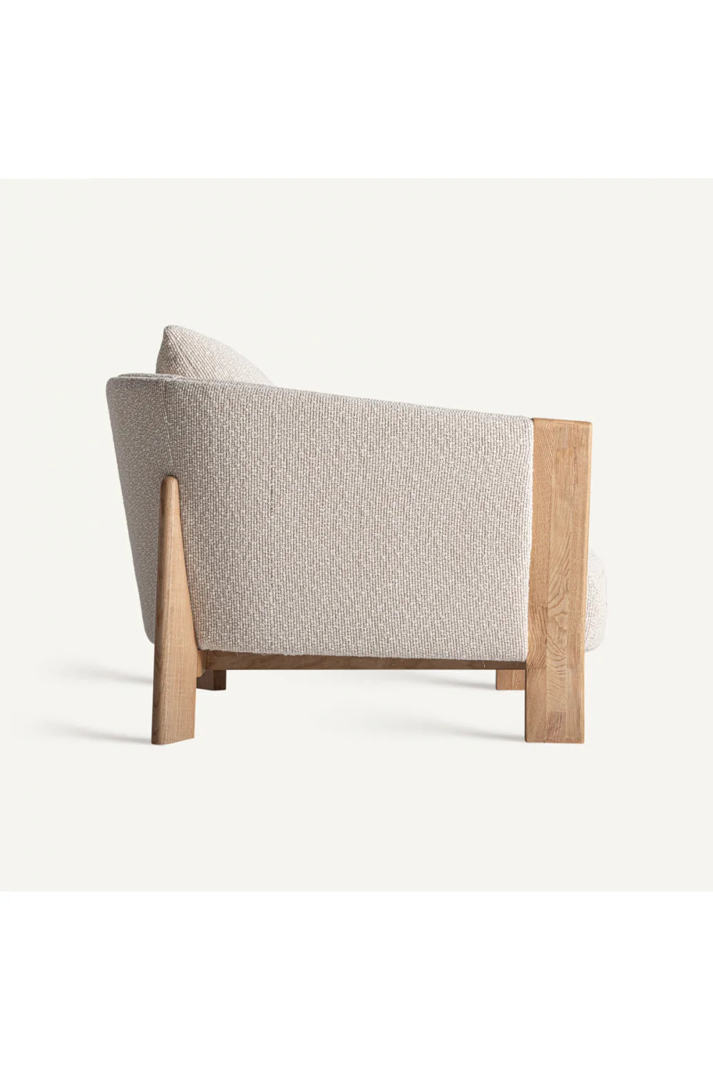 Fauteuil capitonné à accoudoirs en chêne naturel | Vical Home Nara