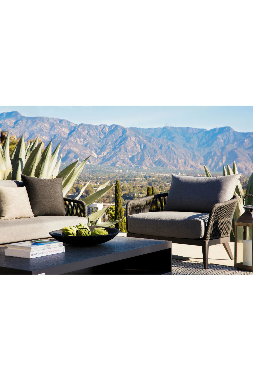 Chaise d'extérieur en graphite gris | Andrew Martin Voyage